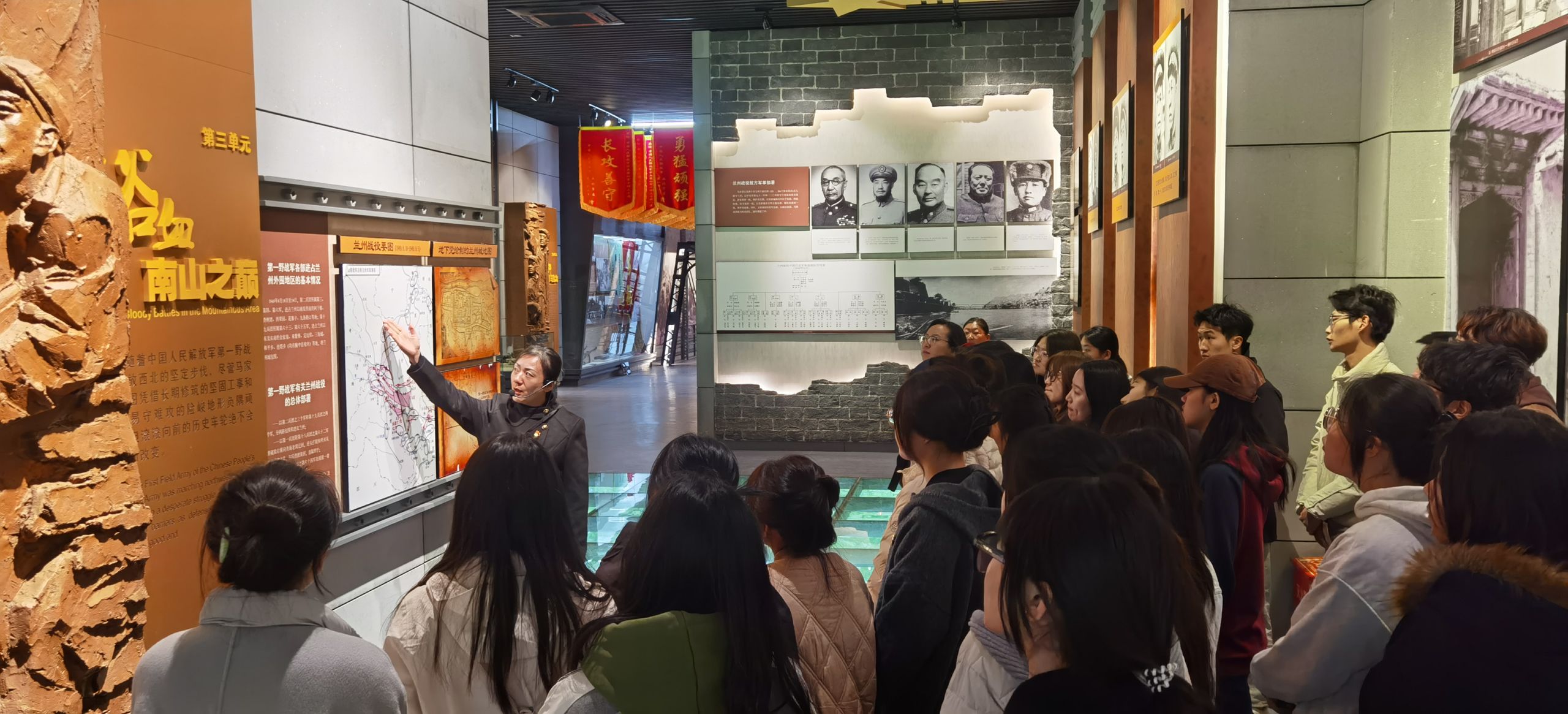 缅怀革命先烈，传承红色基因 ——经管学院会计学本科生第一党支部主题党日活动