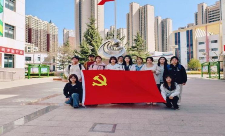 党心暖童心，热心伴成长——经管学院工商管理本科生党支部开展主题党日活动