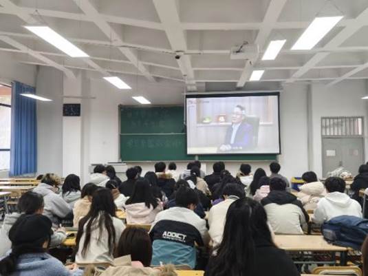 学两会精神，领时代风航——必赢3003no1线路检测中心团委、学生会举办全国两会精神学习活动